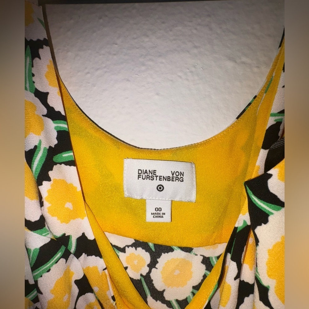 Diane Avon Furstenburg for Target Shift Yellow Poppies Mini dress size 00 - Picture 5 of 5